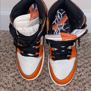 Air Jordan 1 Retro High OG shattered backboard